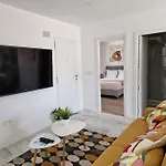 Διαμέρισμα Elviria In *